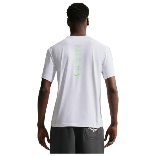 Nike Ανδρική κοντομάνικη μπλούζα Sportswear Club Sustainable Dri-FIT T-Shirt